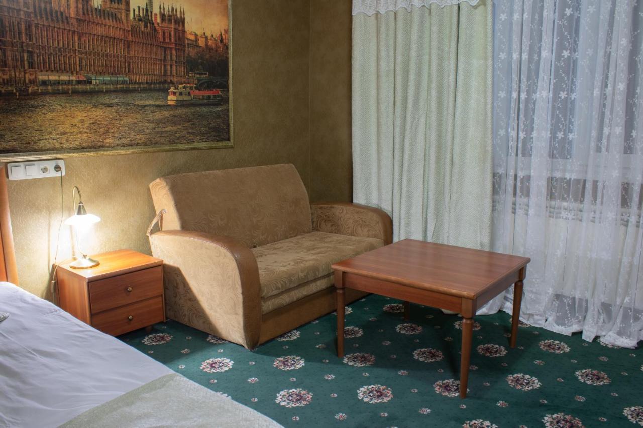 Hotel Britaniya Charkiv Esterno foto