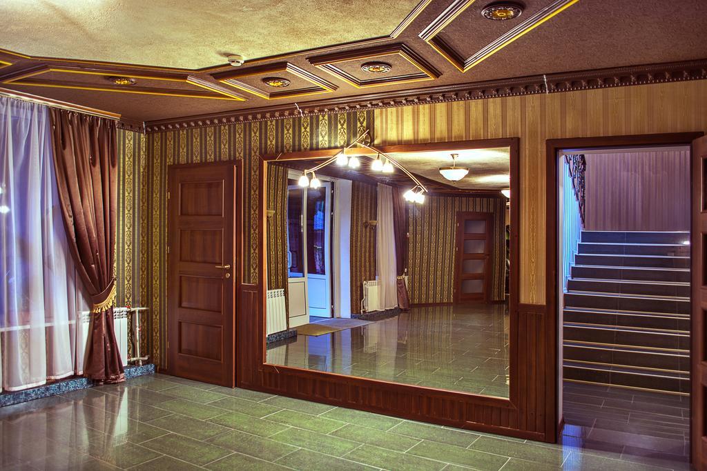 Hotel Britaniya Charkiv Esterno foto