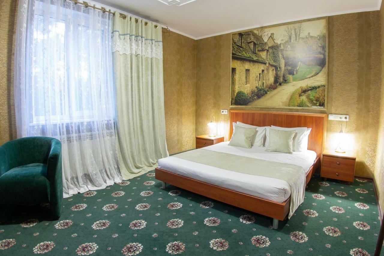 Hotel Britaniya Charkiv Esterno foto