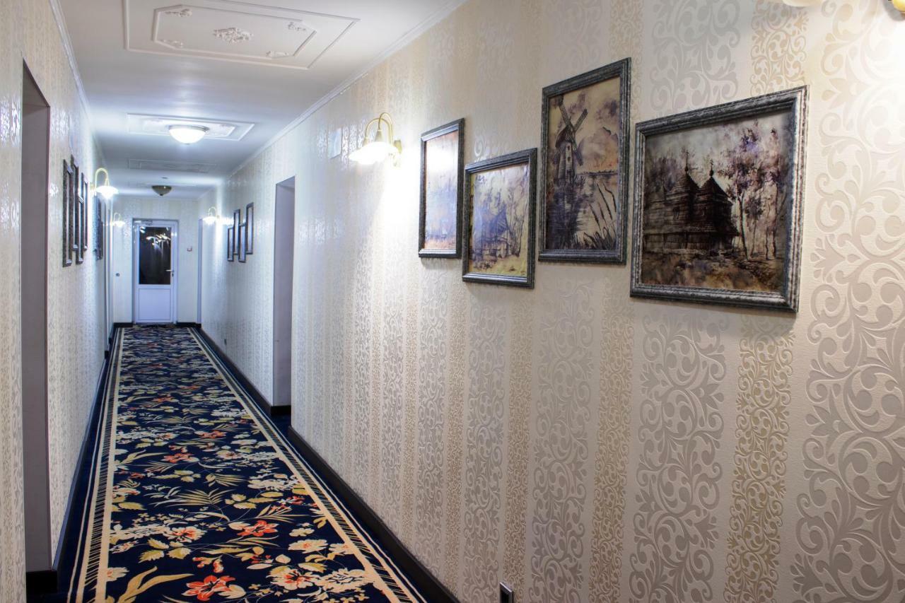 Hotel Britaniya Charkiv Esterno foto